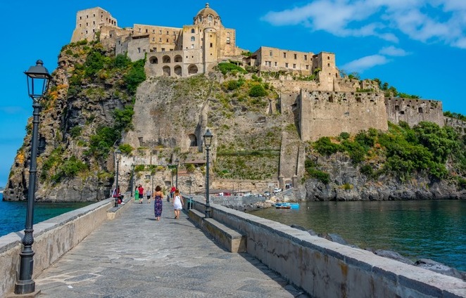 SARDENHA E ISCHIA – ENCANTADORAS ILHAS ITALIANAS